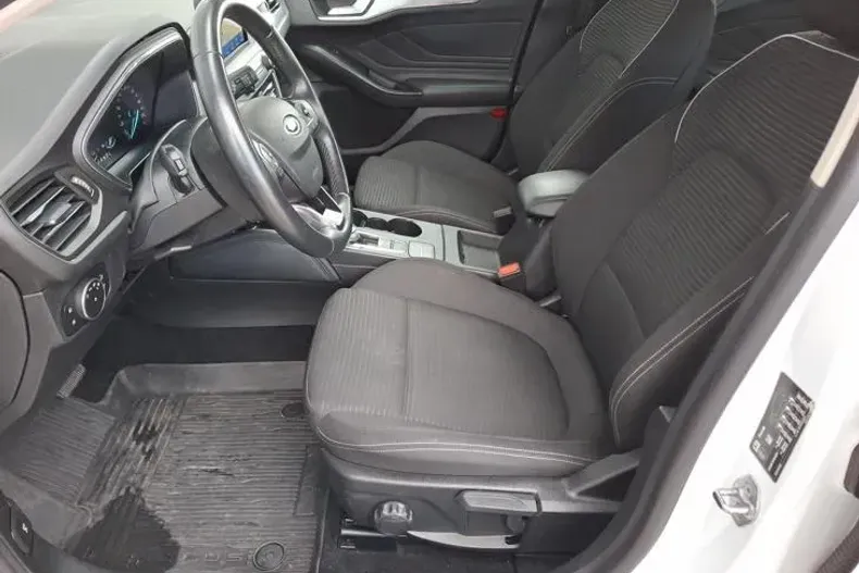 Ford Focus din 2021 cu 174.107 km - oferta FOR147896 - foto 12