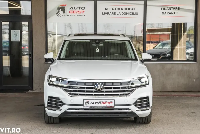 Volkswagen Touareg din 2021 cu 136.000 km - oferta VOL147901 - foto 3
