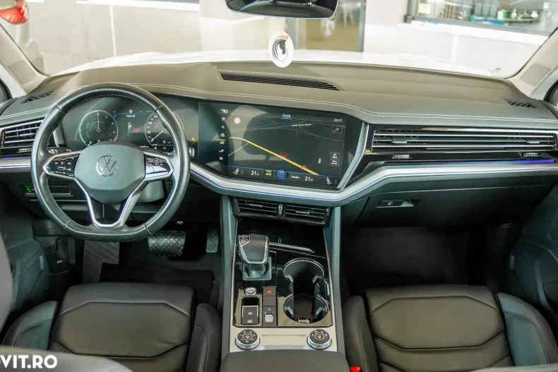 Volkswagen Touareg din 2021 cu 136.000 km - oferta VOL147901 - foto 9