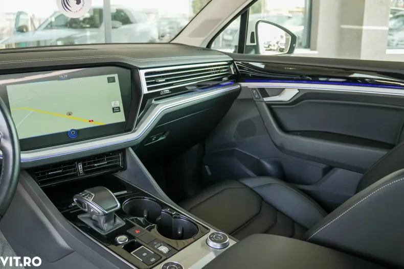 Volkswagen Touareg din 2021 cu 136.000 km - oferta VOL147901 - foto 10