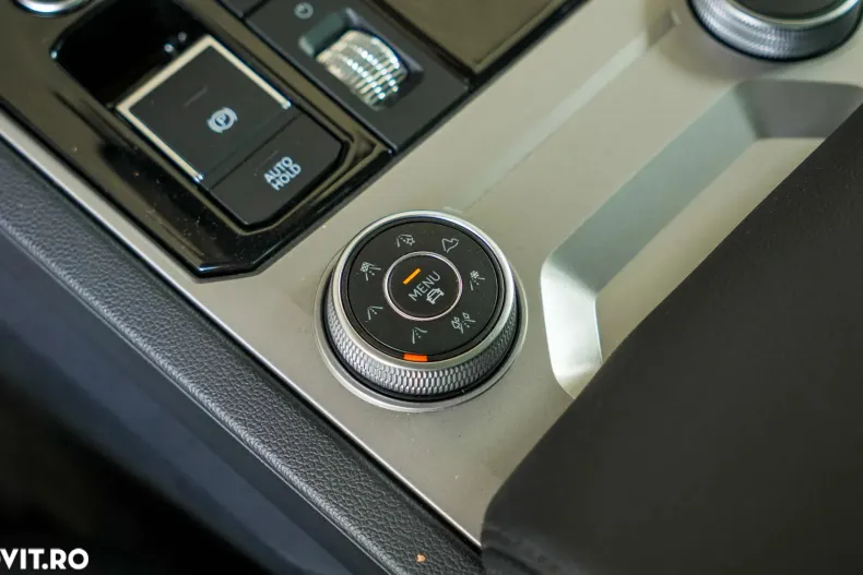 Volkswagen Touareg din 2021 cu 136.000 km - oferta VOL147901 - foto 21