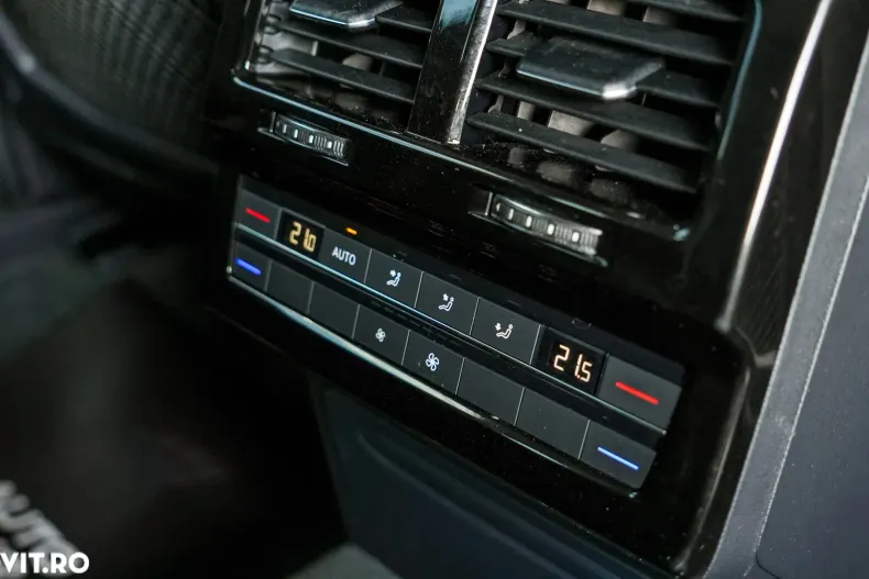 Volkswagen Touareg din 2021 cu 136.000 km - oferta VOL147901 - foto 36