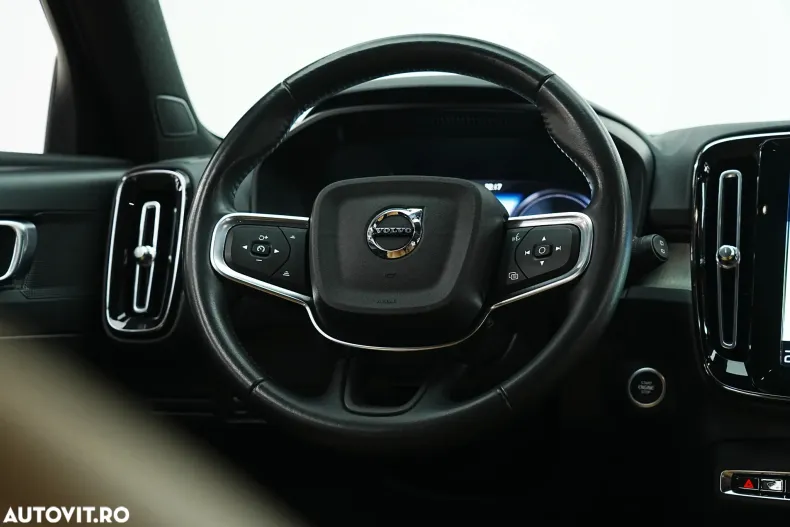 Volvo XC40 din 2021 cu 75.000 km - oferta VOL147904 - foto 12