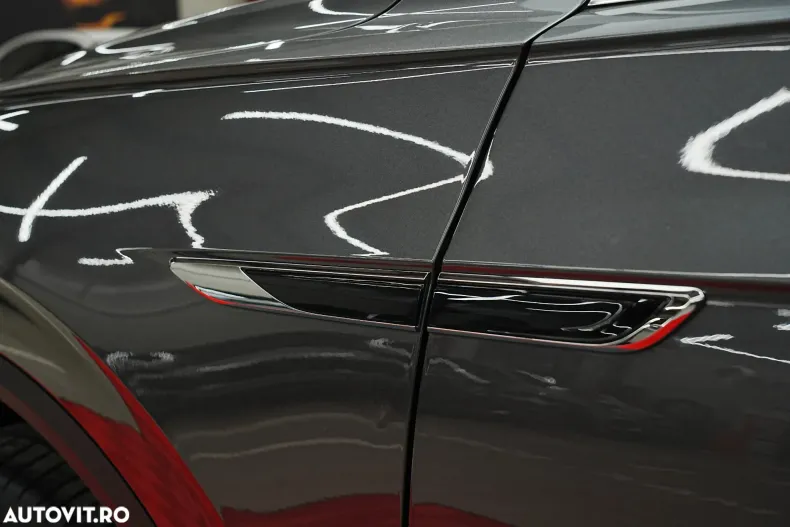 Volkswagen Touareg din 2022 cu 72.000 km - oferta VOL147909 - foto 31