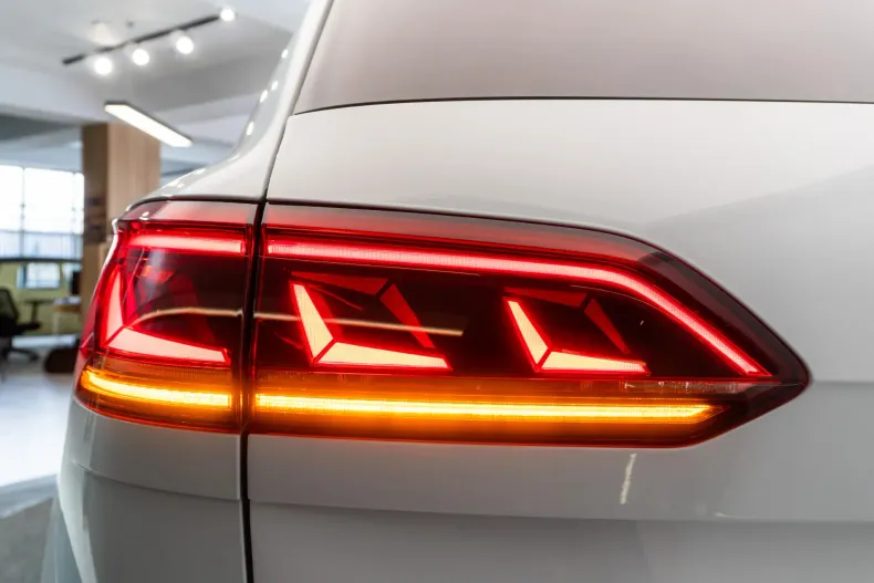 Volkswagen Touareg din 2019 cu 118.375 km - oferta VOL147912 - foto 18