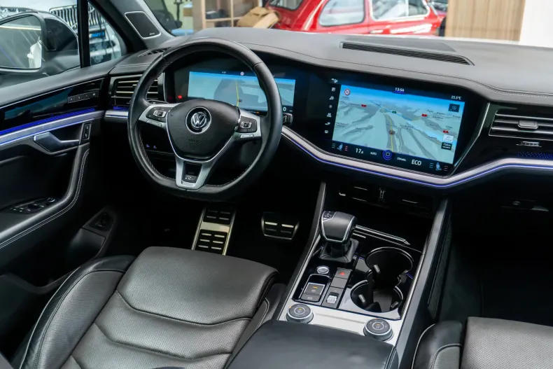 Volkswagen Touareg din 2019 cu 118.375 km - oferta VOL147912 - foto 38