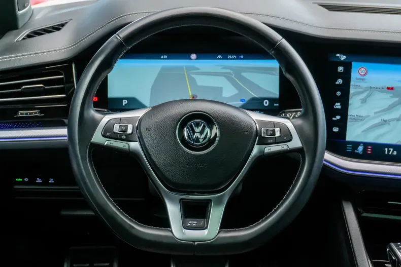 Volkswagen Touareg din 2019 cu 118.375 km - oferta VOL147912 - foto 39