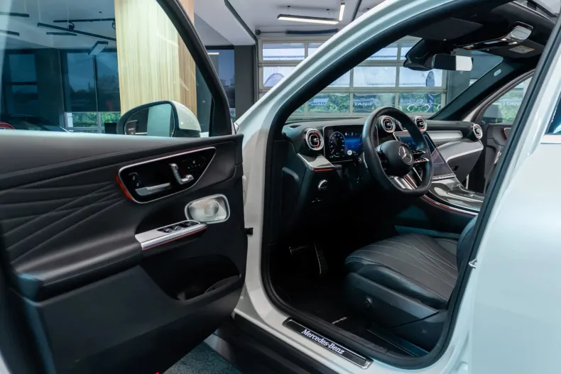 Mercedes-Benz GLC din 2022 cu 48.893 km - oferta MER147914 - foto 27