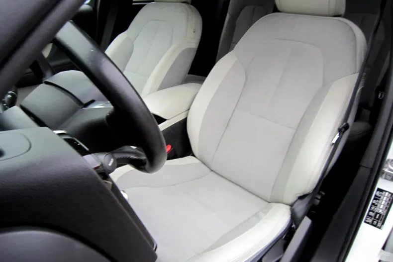 Volvo XC40 din 2020 cu 146.691 km - oferta VOL147915 - foto 9