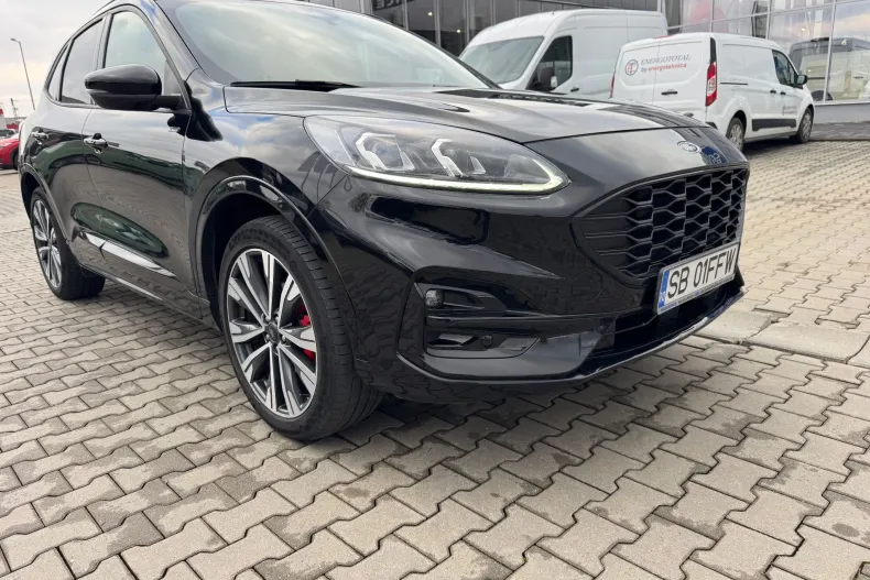 Ford Kuga din 2022 cu 91.733 km - oferta FOR147920 - foto 1