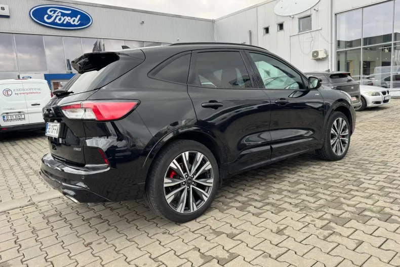 Ford Kuga din 2022 cu 91.733 km - oferta FOR147920 - foto 3