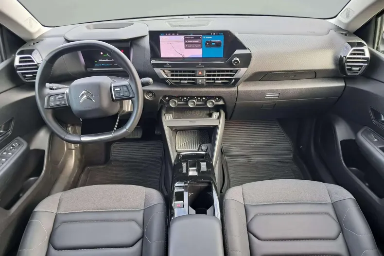 Citroën C4X din 2024 cu 12.000 km - oferta CIT147921 - foto 3