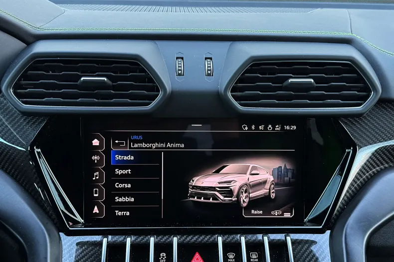 Lamborghini Urus din 2022 cu 37.500 km - oferta LAM147927 - foto 23