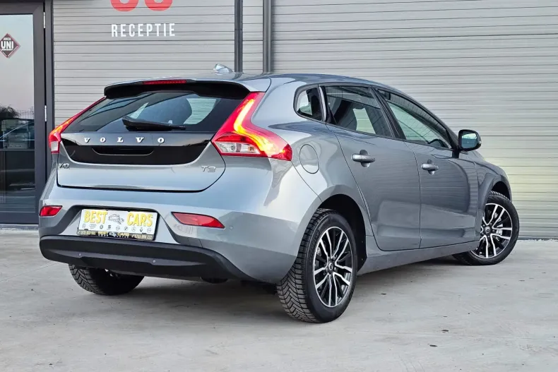 Volvo V40 din 2020 cu 163.500 km - oferta VOL147932 - foto 2