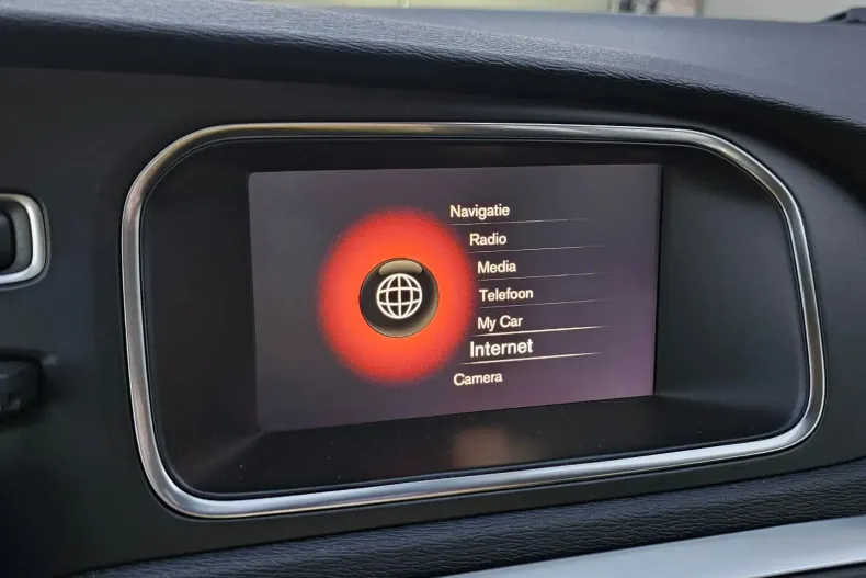 Volvo V40 din 2020 cu 163.500 km - oferta VOL147932 - foto 24