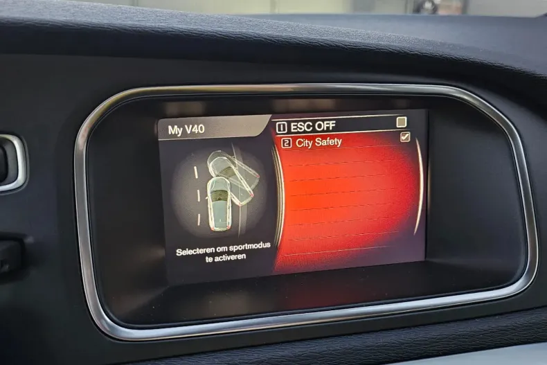 Volvo V40 din 2020 cu 163.500 km - oferta VOL147932 - foto 29