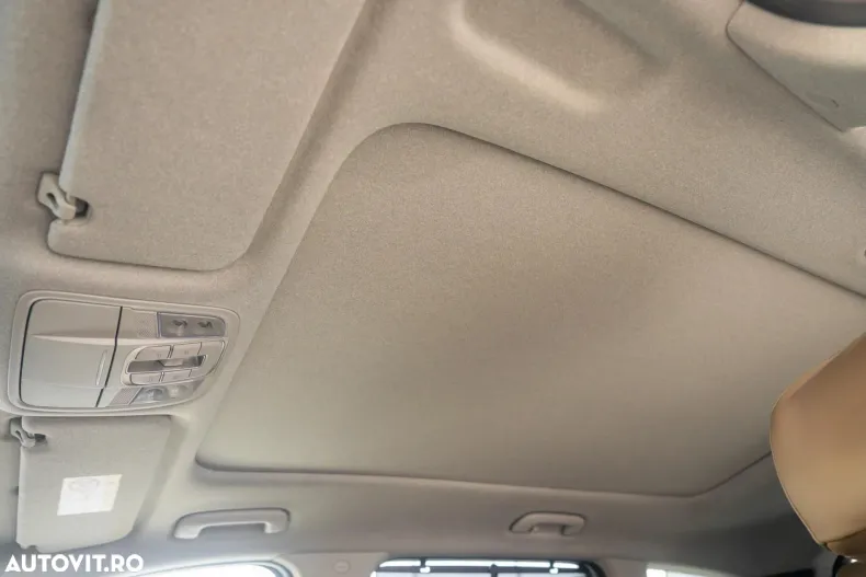 Hyundai SANTA FE din 2020 cu 133.700 km - oferta HYU147942 - foto 19