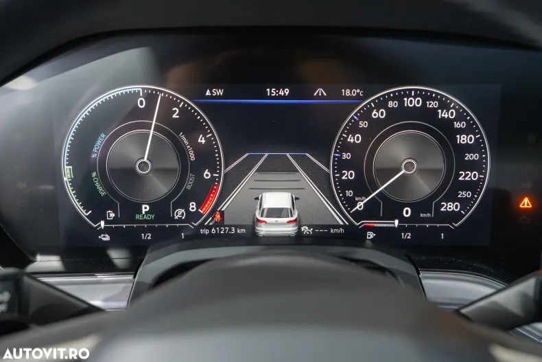 Volkswagen Touareg din 2021 cu 93.733 km - oferta VOL147950 - foto 17