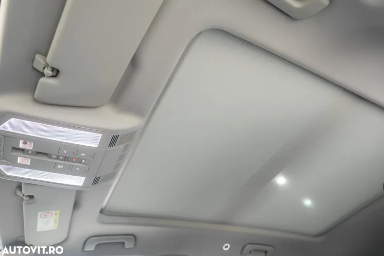 Volkswagen Touareg din 2021 cu 93.733 km - oferta VOL147950 - foto 20