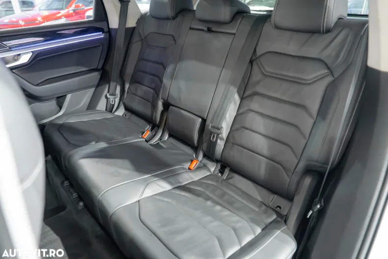 Volkswagen Touareg din 2021 cu 93.733 km - oferta VOL147950 - foto 23