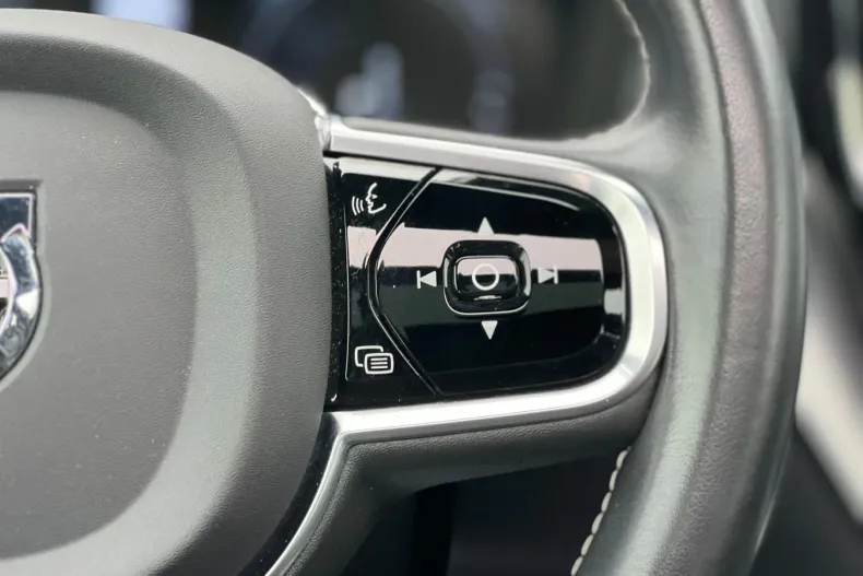 Volvo XC60 din 2020 cu 71.000 km - oferta VOL147955 - foto 19