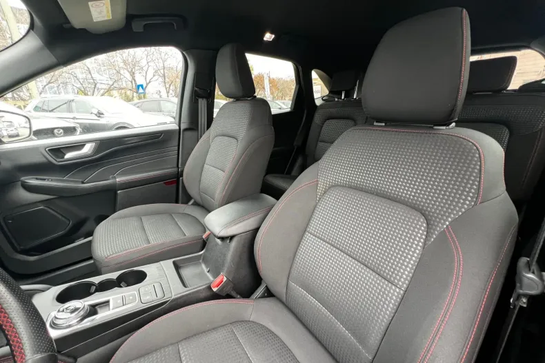 Ford Kuga din 2022 cu 49.981 km - oferta FOR147956 - foto 11