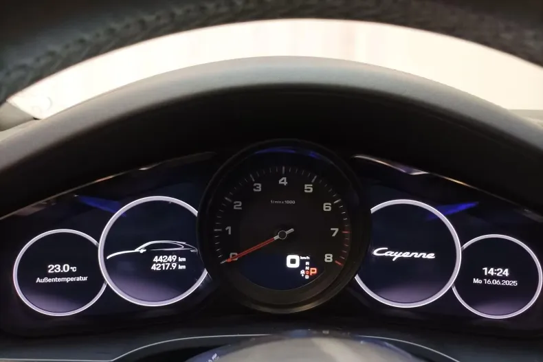 Porsche Cayenne din 2022 cu 44.240 km - oferta POR147966 - foto 11