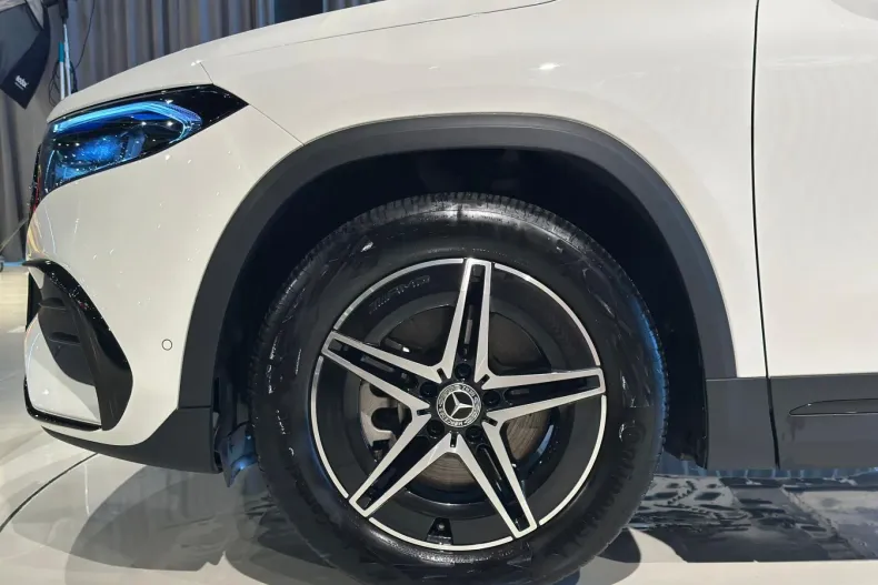 Mercedes-Benz EQA din 2023 cu 20.436 km - oferta MER147968 - foto 7