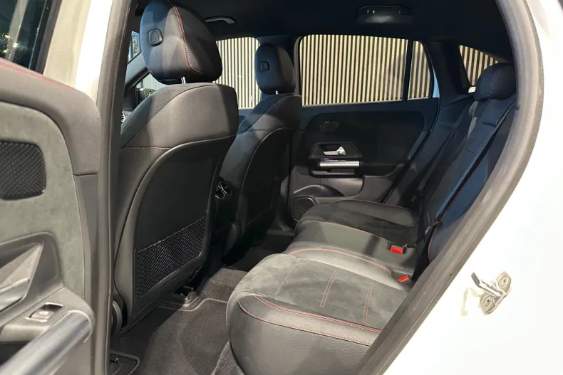 Mercedes-Benz EQA din 2023 cu 20.436 km - oferta MER147968 - foto 17