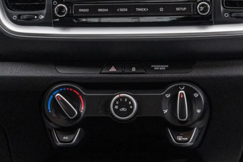 Kia Stonic din 2022 cu 73.000 km - oferta KIA147975 - foto 4