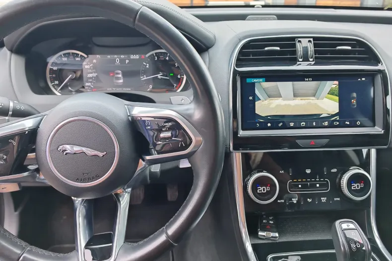 Jaguar XE din 2020 cu 88.000 km - oferta JAG147986 - foto 14