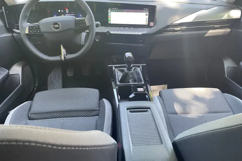 Opel Astra din 2024 cu 11.000 km - oferta OPE147987 - foto 9