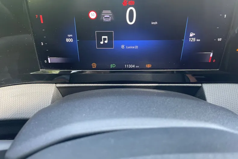 Opel Astra din 2024 cu 11.000 km - oferta OPE147987 - foto 15