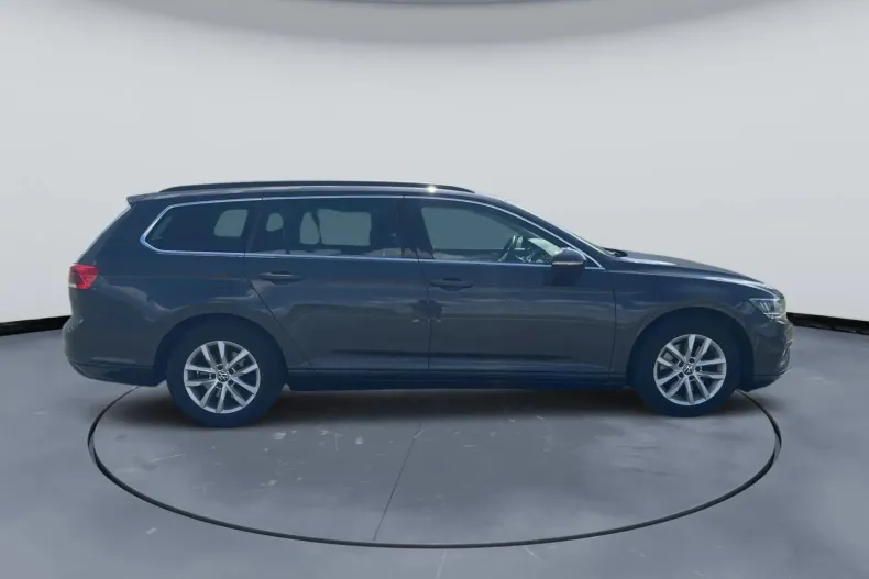 Volkswagen Passat din 2023 cu 86.000 km - oferta VOL147989 - foto 5