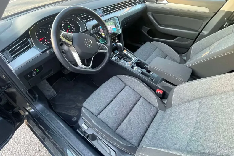 Volkswagen Passat din 2023 cu 86.000 km - oferta VOL147989 - foto 16