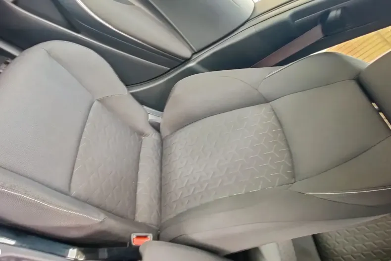 Toyota Corolla din 2021 cu 113.000 km - oferta TOY147992 - foto 9