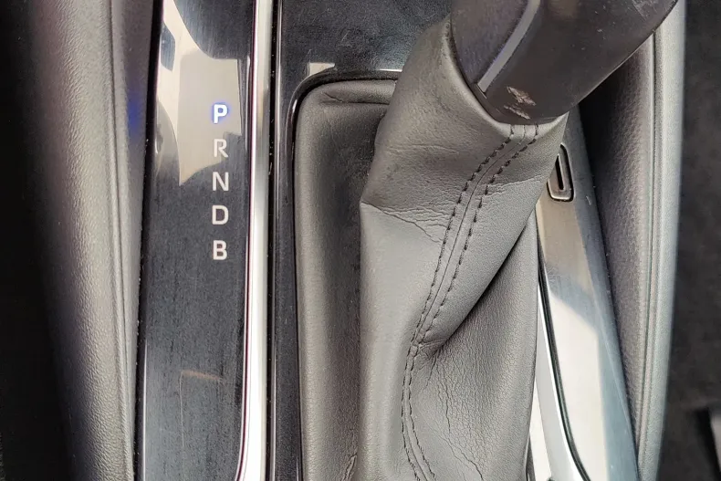 Toyota Corolla din 2021 cu 113.000 km - oferta TOY147992 - foto 17