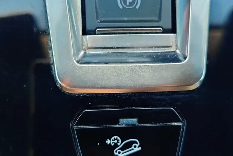 Peugeot 3008 din 2022 cu 80.000 km - oferta PEU147995 - foto 23