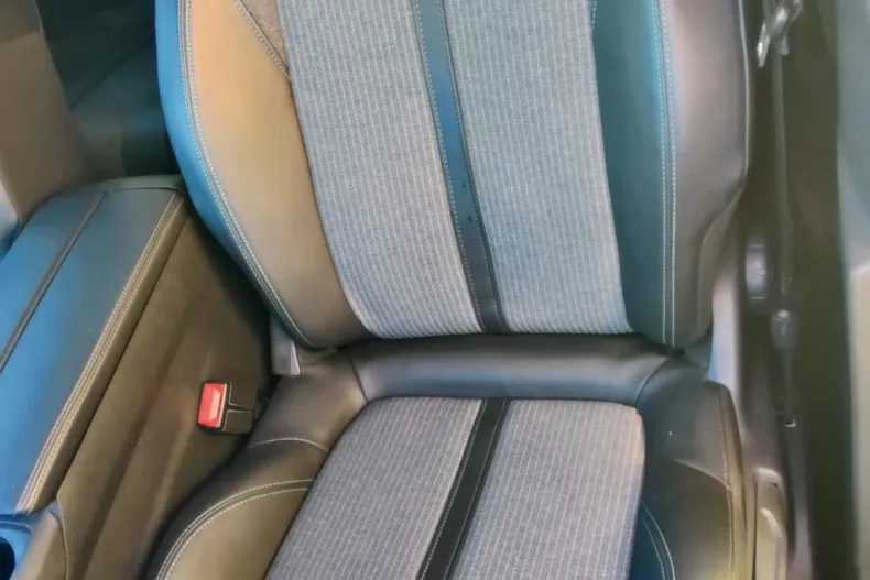 Peugeot 3008 din 2022 cu 80.000 km - oferta PEU147995 - foto 31