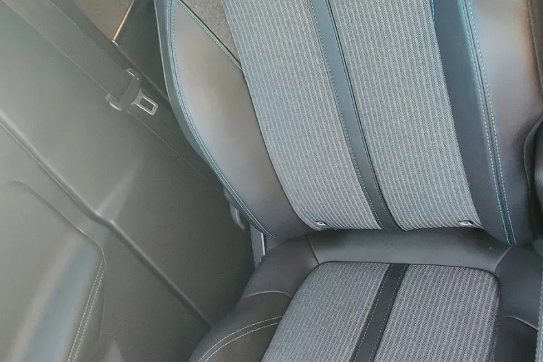 Peugeot 3008 din 2022 cu 80.000 km - oferta PEU147995 - foto 32