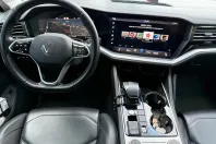 Volkswagen Touareg din 2021 cu 168.500 km - oferta VOL147998 - foto 3