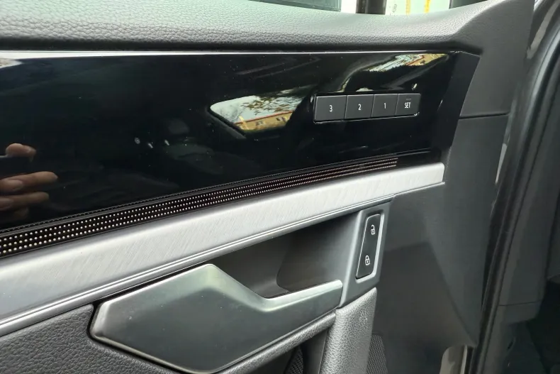 Volkswagen Touareg din 2021 cu 168.500 km - oferta VOL147998 - foto 12