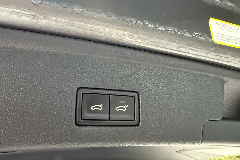 Volkswagen Touareg din 2021 cu 168.500 km - oferta VOL147998 - foto 29