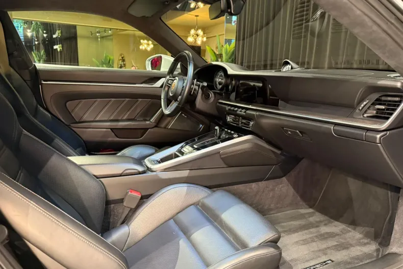 Porsche 911-TURBO-S din 2020 cu 66.000 km - oferta POR148000 - foto 25