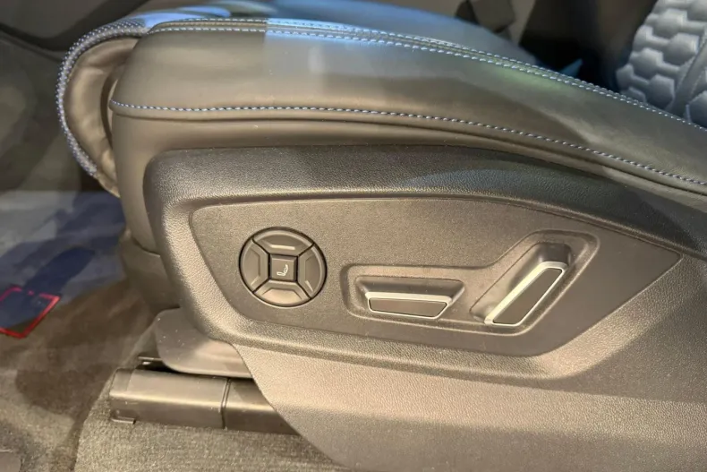 Audi RSQ8 din 2024 cu 13.000 km - oferta AUD148001 - foto 20