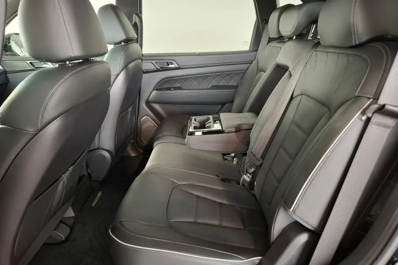 KG Mobility Rexton din 2025 cu 10 km - oferta KGM148012 - foto 27