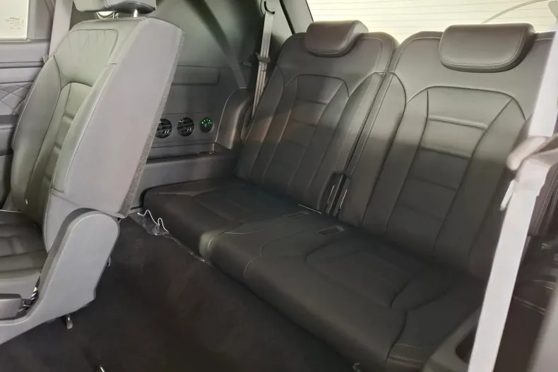 KG Mobility Rexton din 2025 cu 10 km - oferta KGM148012 - foto 30