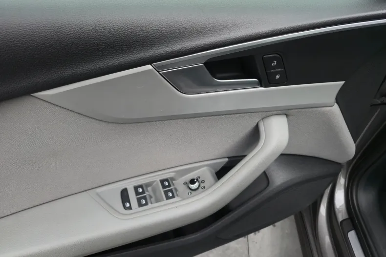 Audi A4 din 2021 cu 159.000 km - oferta AUD148016 - foto 10