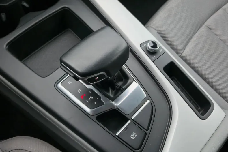 Audi A4 din 2021 cu 159.000 km - oferta AUD148016 - foto 21