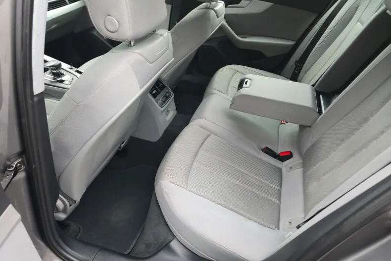 Audi A4 din 2021 cu 159.000 km - oferta AUD148016 - foto 29